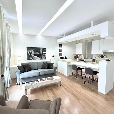 Campo Dei Fiori Modern Apartment With Terrace Rome Exterior photo