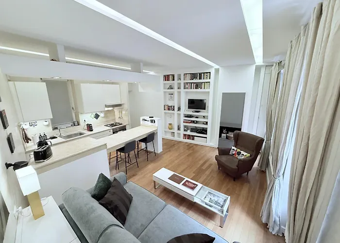 Campo Dei Fiori Modern Apartment With Terrace