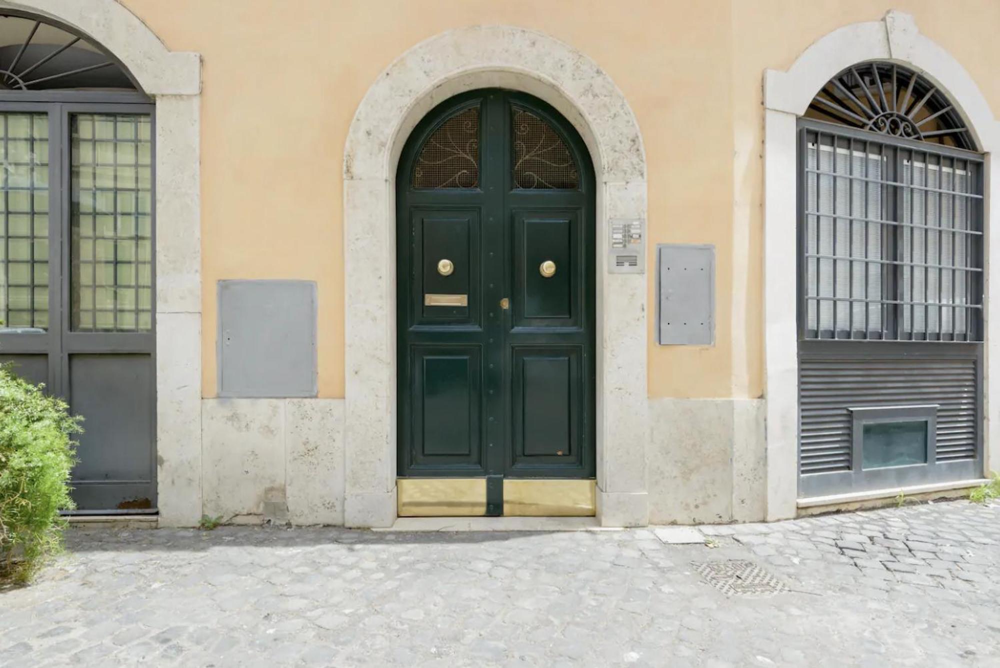 Apartment Campo Dei Fiori Modern With Terrace